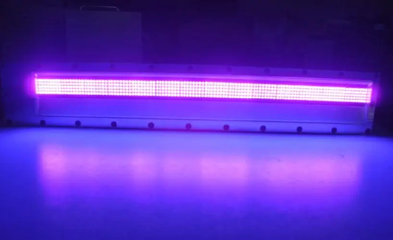 一种UV-LED固化涂料及其制备方法