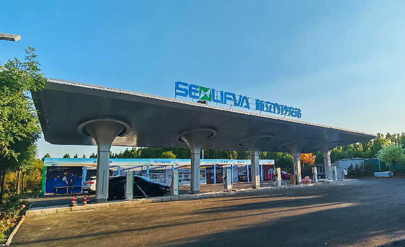 华体科技与新立方集团合作建设的“光储充+低空”示范站落地河北