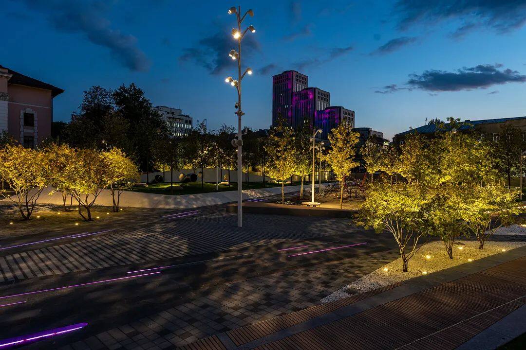 乌克兰uspenska广场照明设计案例分享