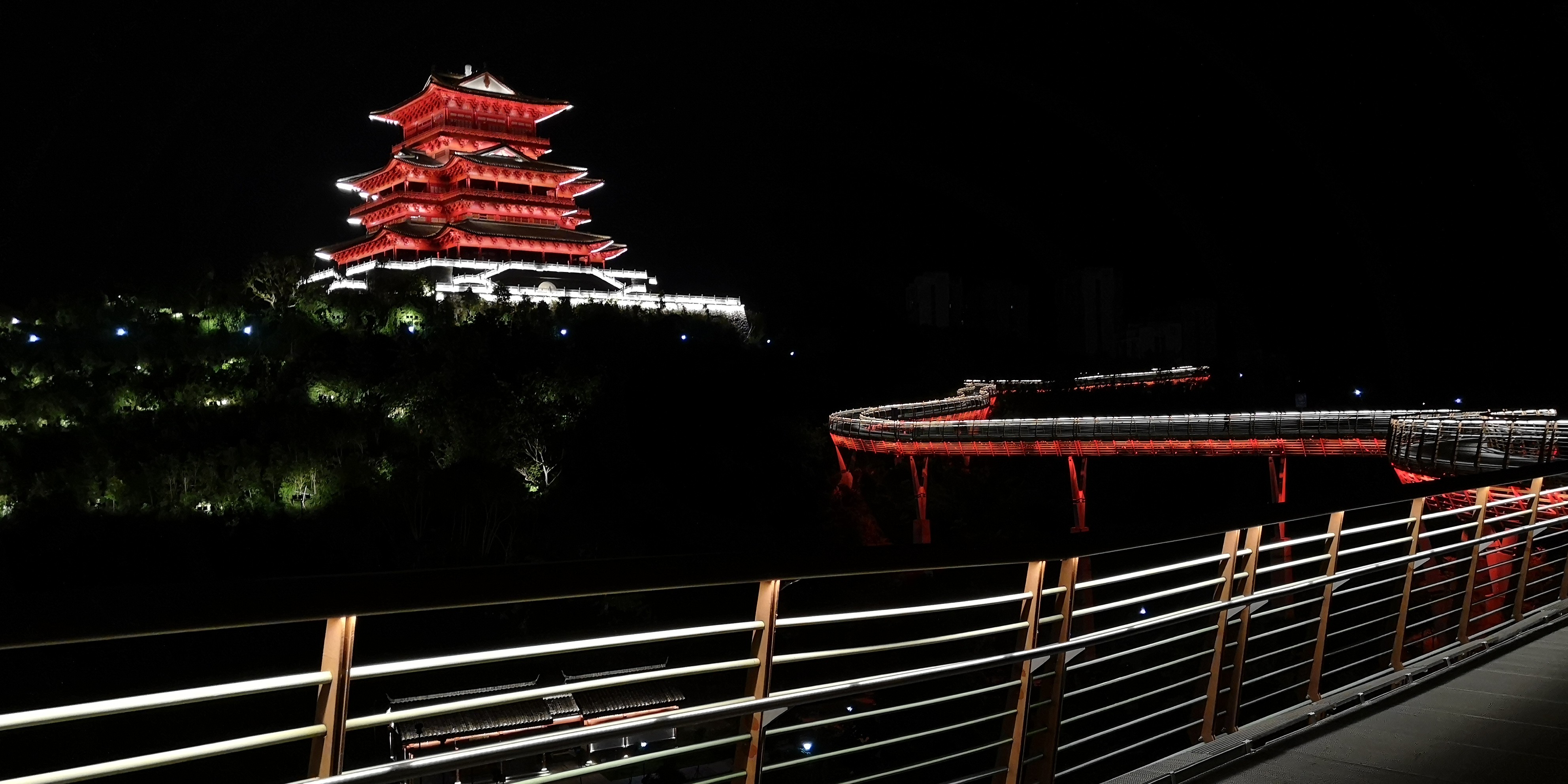 凝翠西峰,桂華峰,碧雲峰,東大橋以及文昌閣周邊,其中從