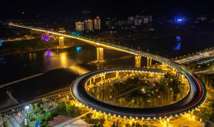 重庆北碚嘉陵江大桥景观照明工程完工亮灯