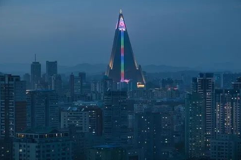 走進真實的朝鮮朝鮮十大地標建築夜景照明